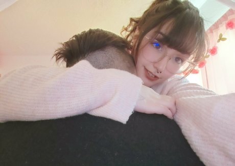 Strawbunnny エロティックなポルノスター 写真