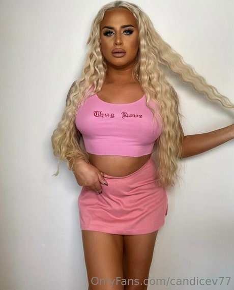 イギリスのプッシーOnlyFans ホット裸 画像