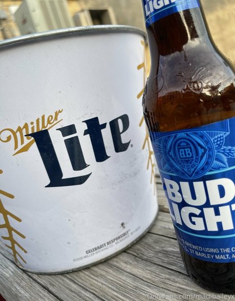 madibaileyx 独占ポルノスター 写真