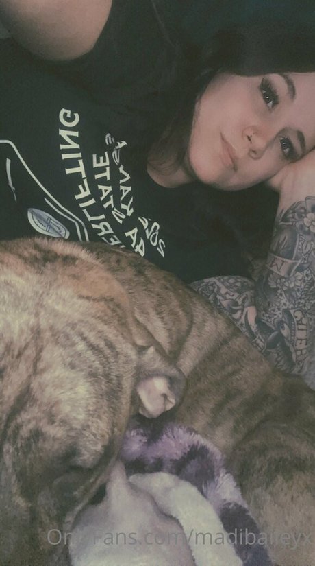 madibaileyx ポルノスター 無料 写真