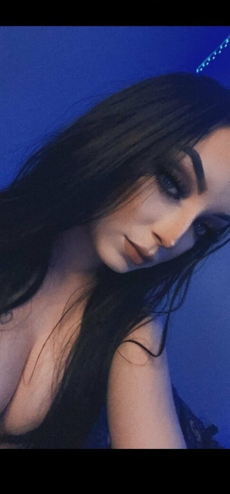 Katie Blair ポルノモデル ギャラリー