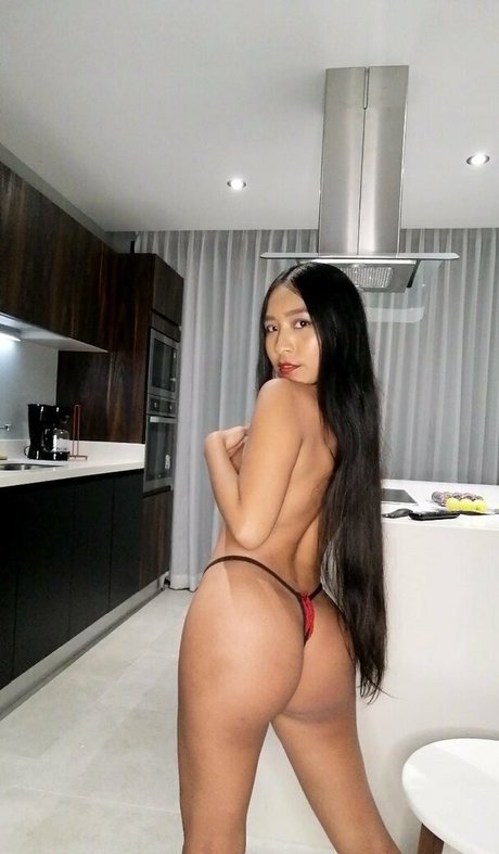 ポーグエボニーオンリーファンズ 素敵 写真