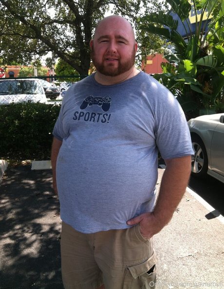 曲線美のラテン系オンリーファンズ 無料 写真