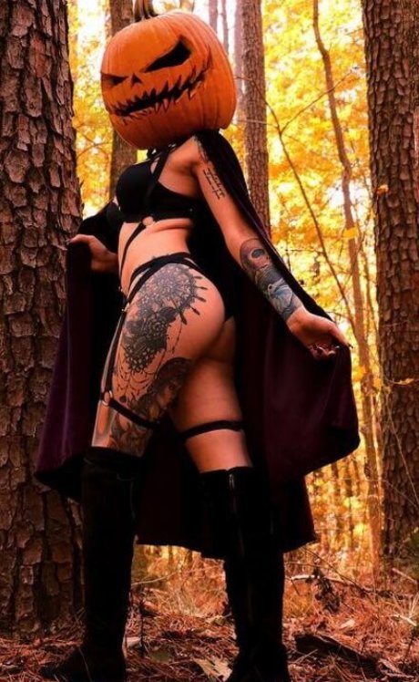 Sierra Strange アートスター アーカイブ