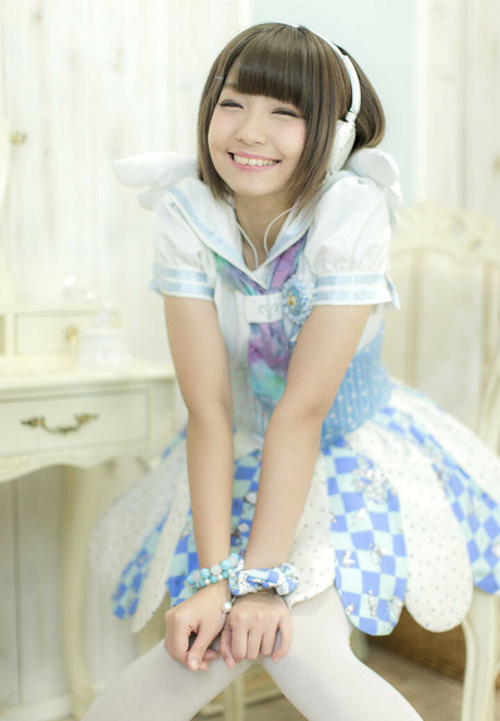 プリティオンリーファンズ セクシー裸 写真