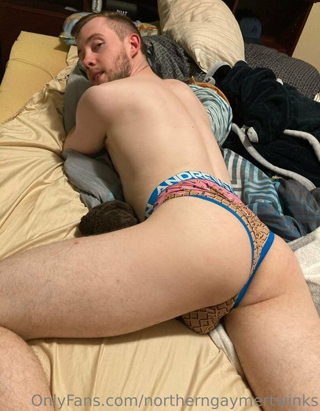 女装オンリーファン アートポルノ 写真