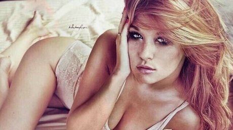 Leanna Decker トップモデル 写真