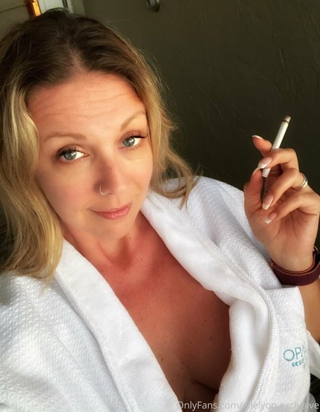 BBW妻オンリーファンズ ヌード アーカイブ