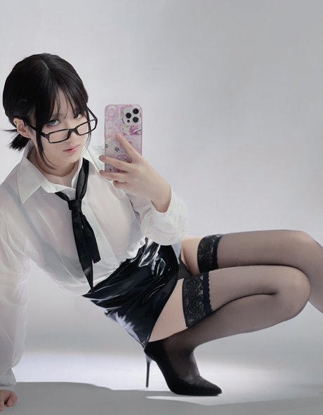 Youmeko セクシーなスター 写真