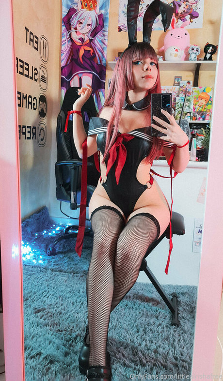 littlealrishafree 裸のモデル 写真