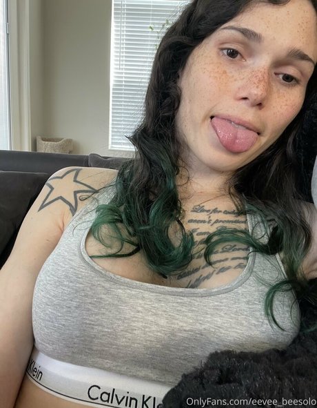 小柄なティーンオンリーファン アート裸 写真