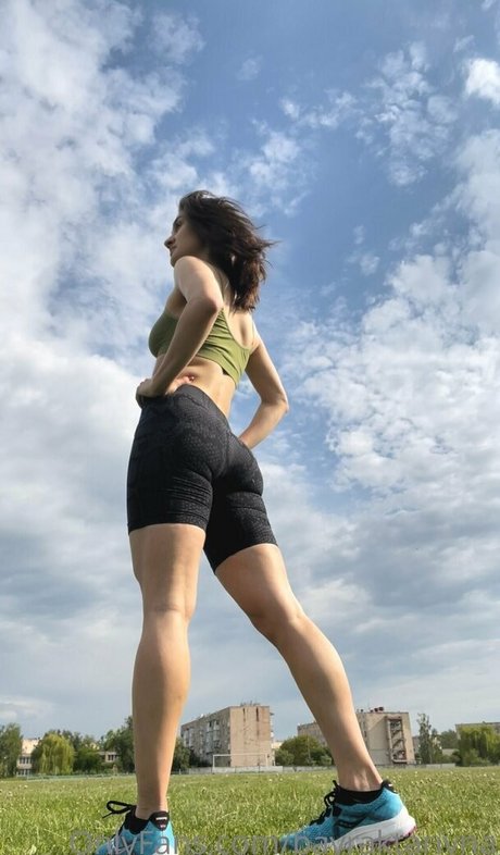 bayraktarivna 完璧なスター 写真