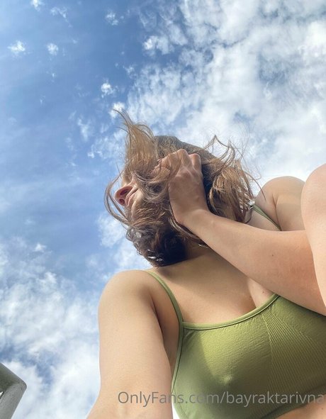 bayraktarivna HDスター ギャラリー