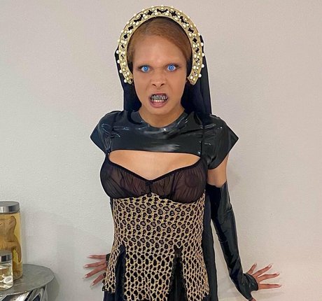 BBW TS オンリーファンズ ベスト 画像