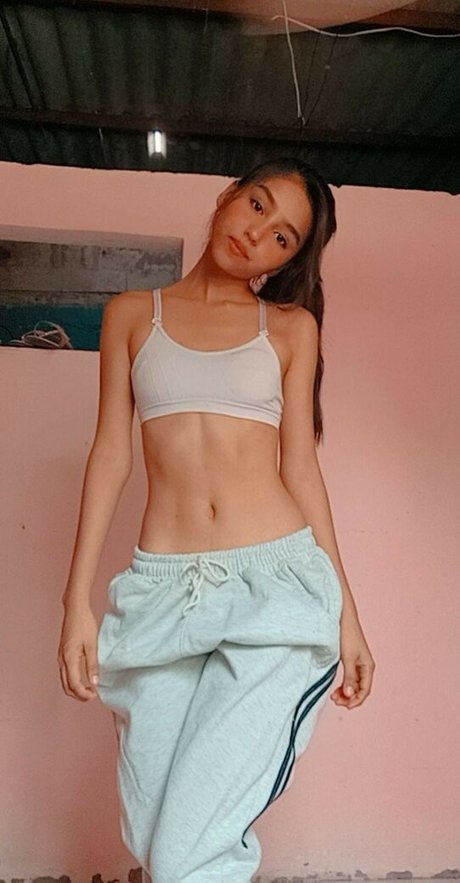 coralineros ヌード女優 写真