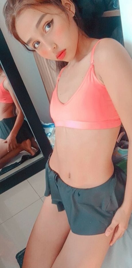 coralineros セクシーモデル 写真