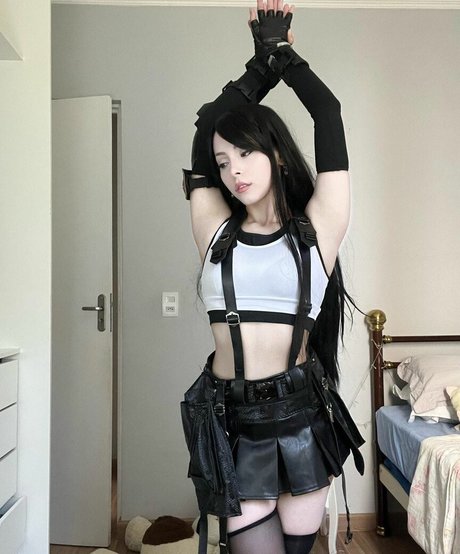 Caroline Favorino ホットスター 画像