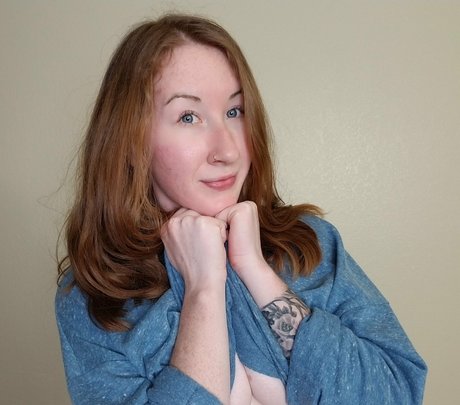 ellierowynfans ヌードモデル 写真