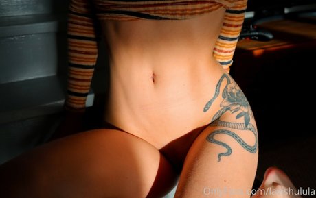 ウェブカメラ オンリーファンズ 無料セックス 画像