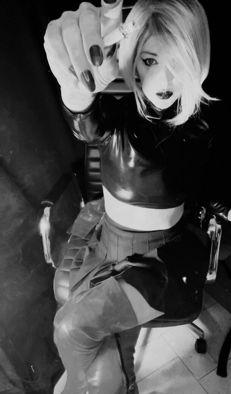 タブーオンリーファン アダルト ギャラリー