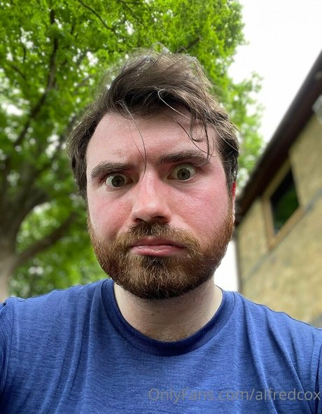 alfredcox ポルノスター 可愛い 写真