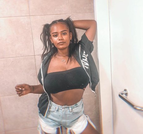 JustNati 完璧なスター 画像