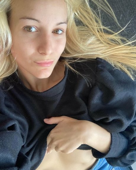 ラバーオンリーファン ポルノ ギャラリー