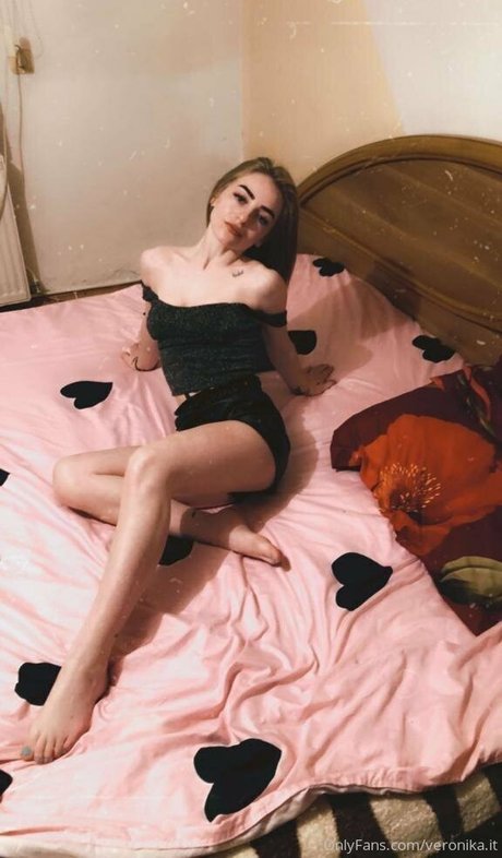 veronika it セックス女優 写真