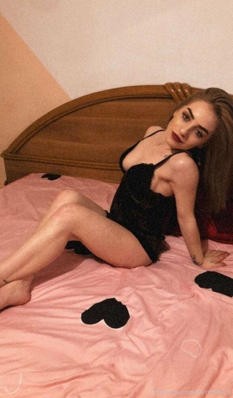 veronika it HDポルノスター ギャラリー