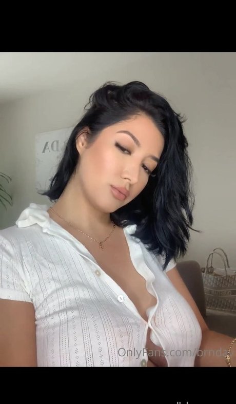 Brndav アダルトスター 画像