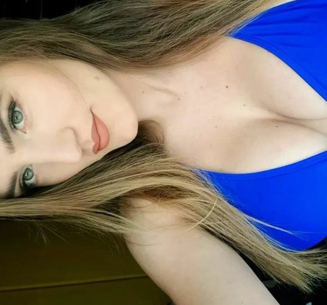 ティーンシーメールオンリーファンズ 限定 写真