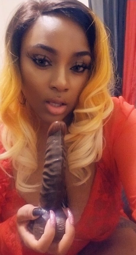 巨大なペニスオンリーファンズ トップ 写真