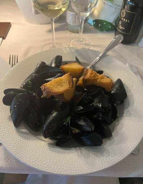 ross ella 独占スター 写真