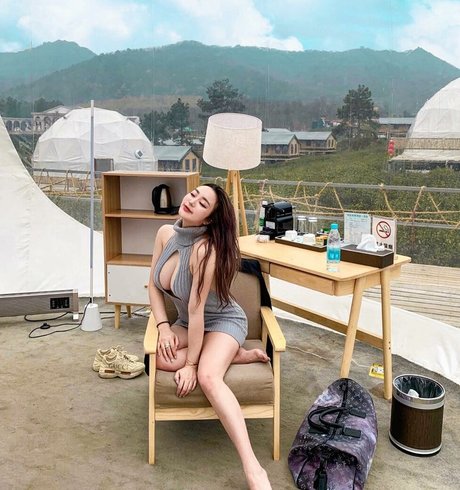 小人ヌードオンリーファンズ ヌード アーカイブ