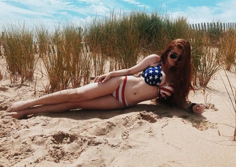 emilyyfiore ポルノモデル 写真