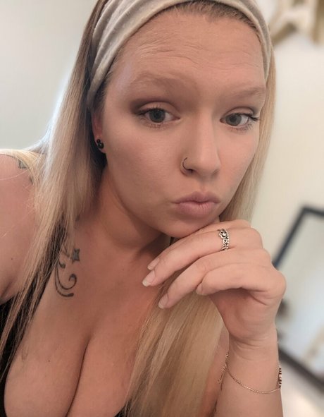 ミニドレス OnlyFans えろた 写真