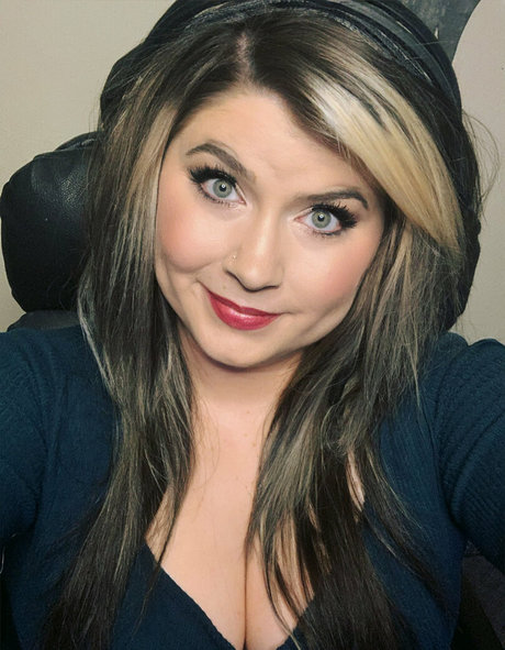 kahlanator 完璧な女優 写真