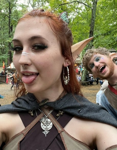 ロールプレイオンリーファン ホットヌード 写真