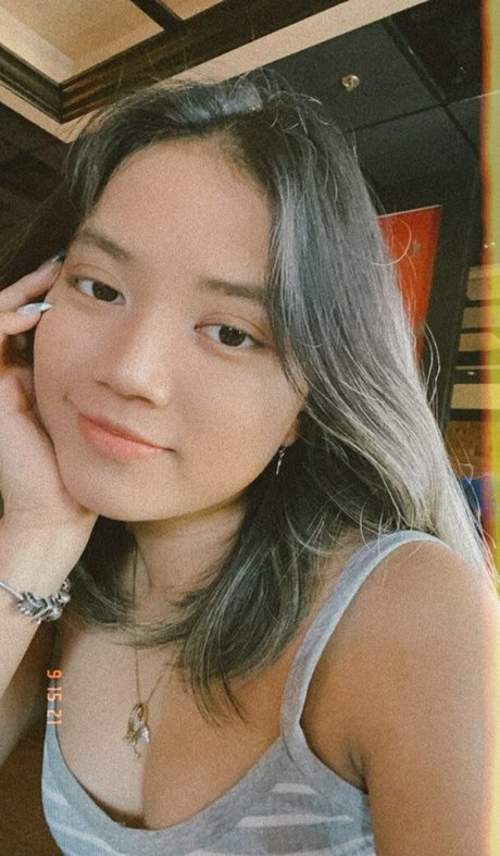 Vianney セックス女優 写真