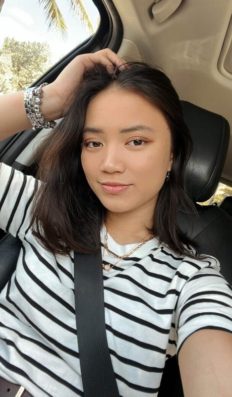 Vianney エロティックなスター ギャラリー