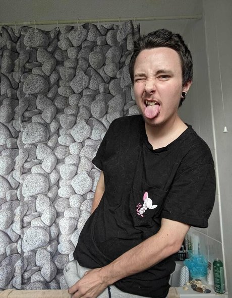 stxned and alxne xxxモデル ギャラリー