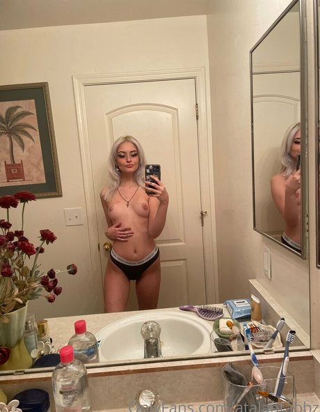 パウグプリンセスOnlyFans セクシーヌード 画像