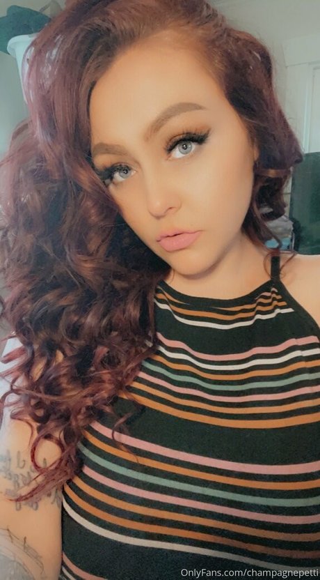 champagnepetti ヌード女優 画像