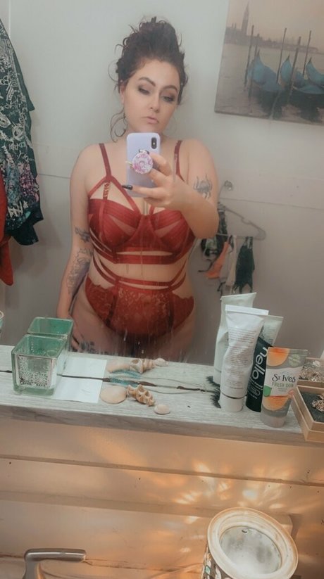 champagnepetti 裸モデル ギャラリー