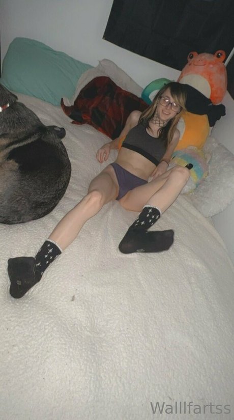 毛深い足のOnlyFans ポルノ 画像