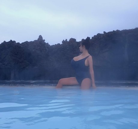 Atlanna かわいいモデル ギャラリー