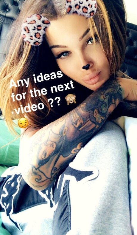 Emy Lee 美しいポルノスター 画像