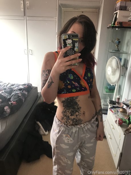 squidfortea セクシー女優 写真