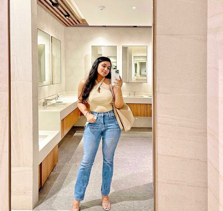 OnlyFansの交換 ポルノ 写真