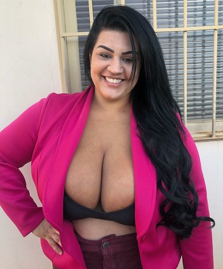 巨乳の赤毛オンリーファンズ 無料エロ 画像